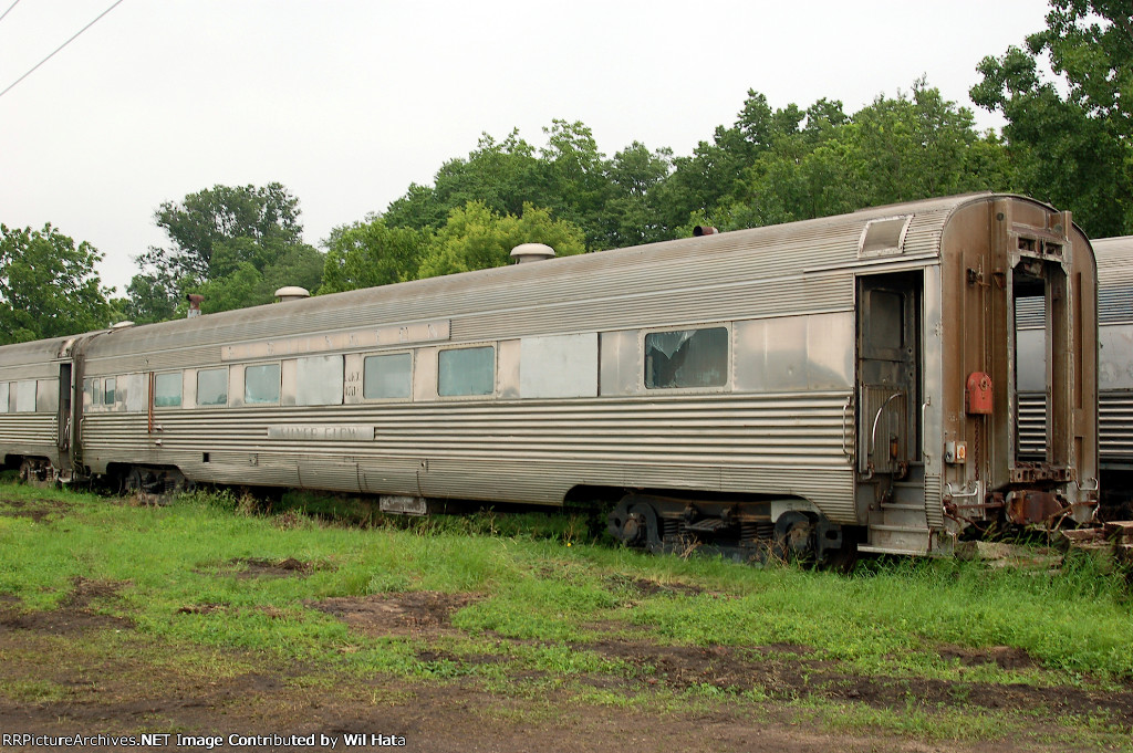 CB&Q Coach 4704 "Silver Glow"